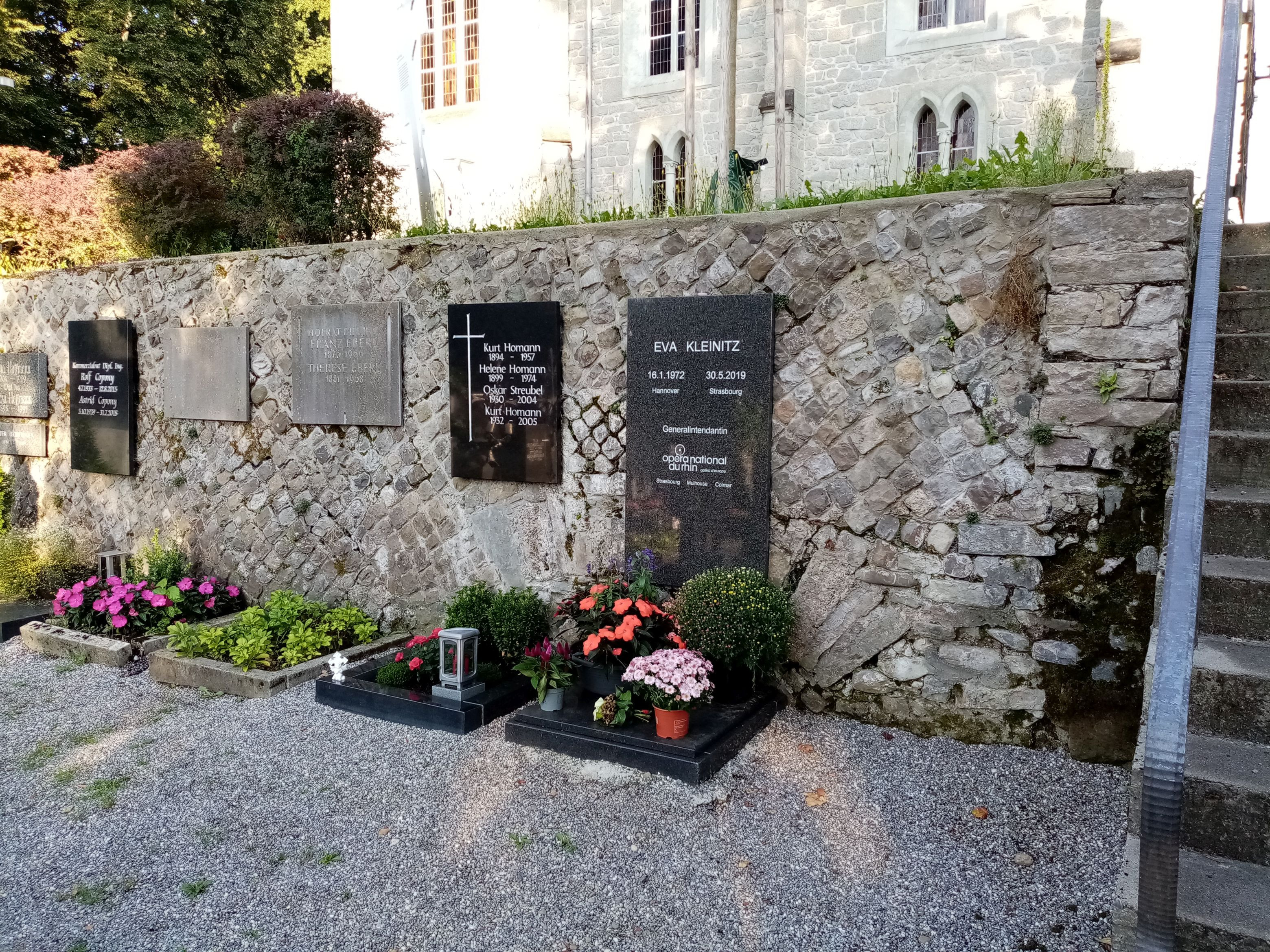 Thermenmauer am evangelischen Friedhof