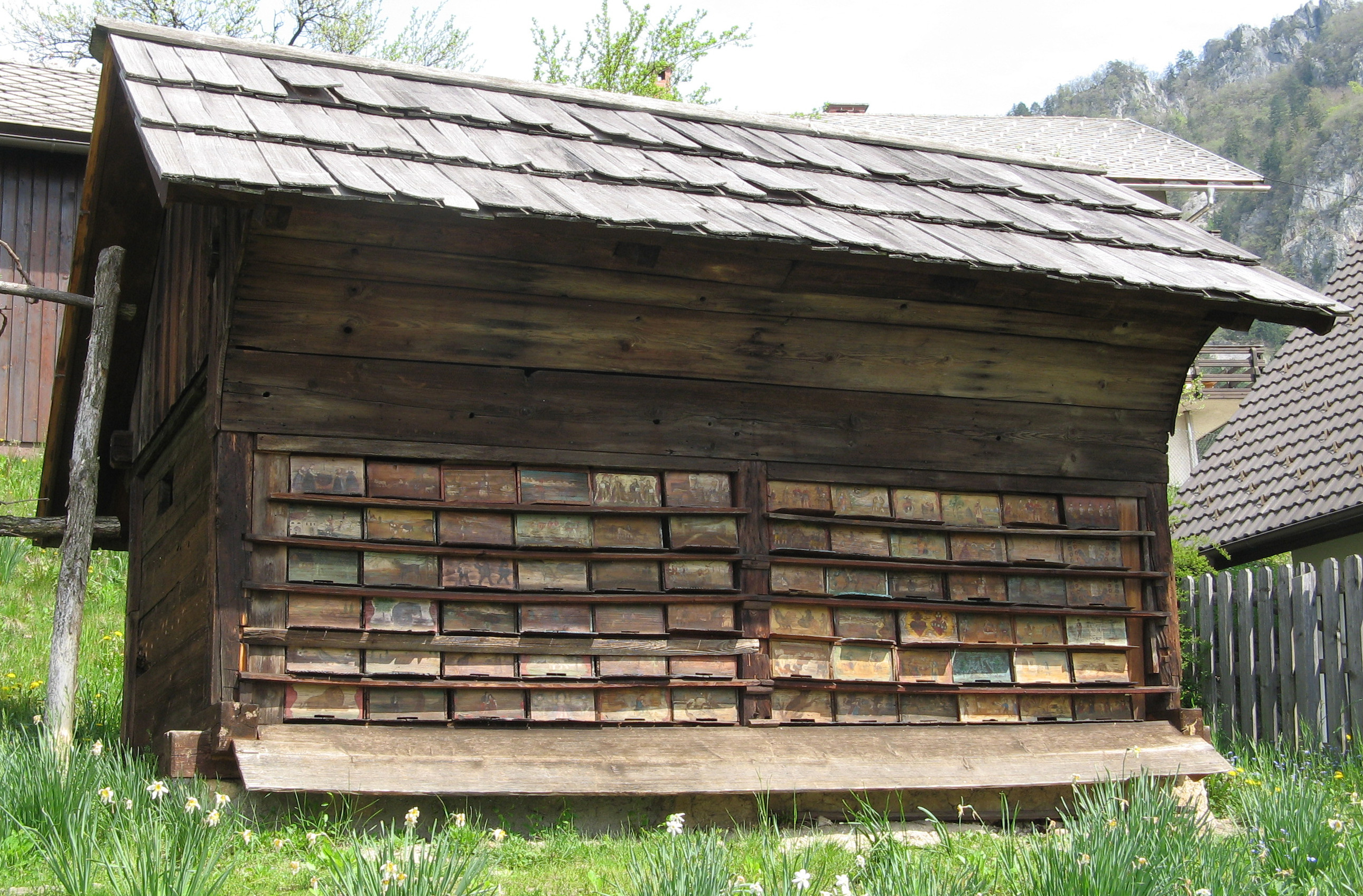 Rekonstruiertes Bienenhaus von Anton Janscha in Breznica, Slowenien